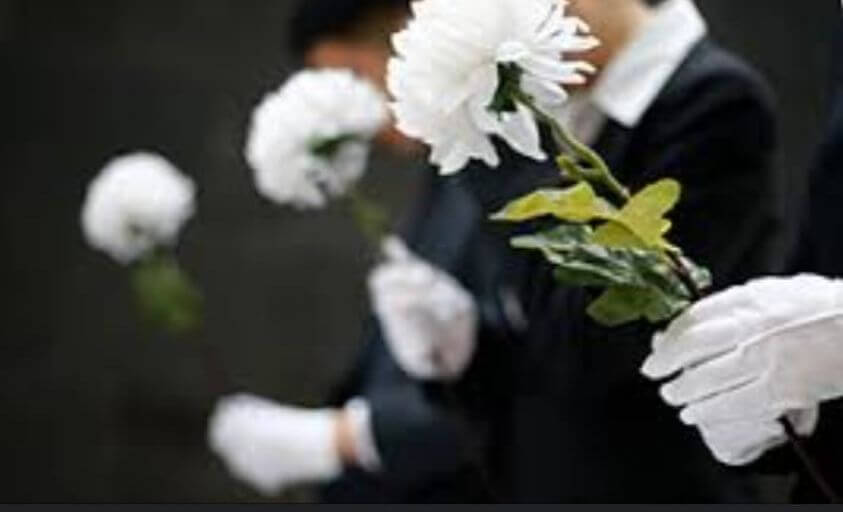 친구 어머니 돌아가셨는데 손절했다